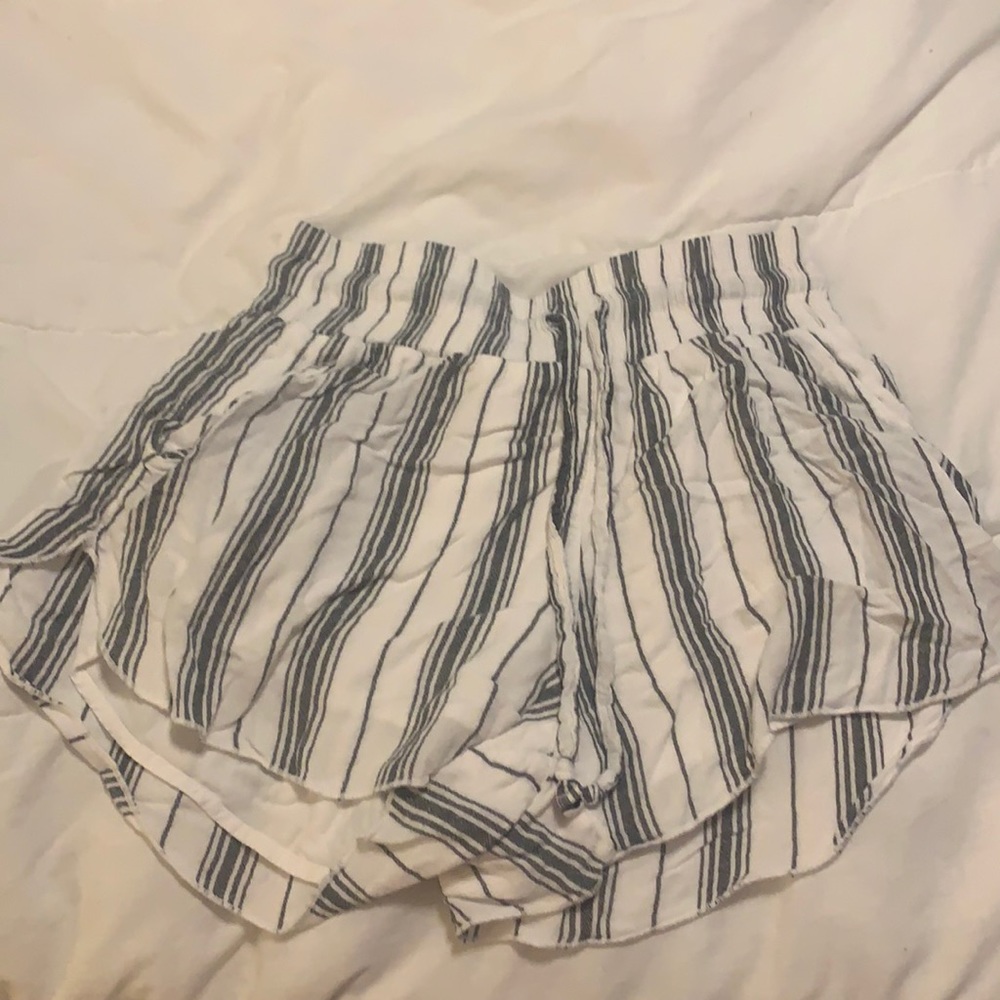 High waisted Hollister shorts